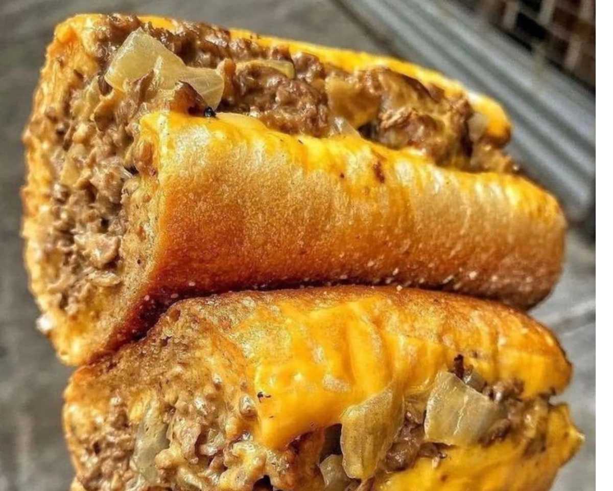 Philly Cheesesteak Sloppy Joes