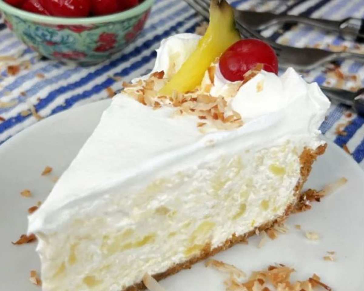 No-Bake Pia Colada Pie