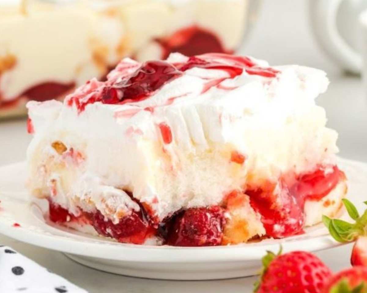 Strawberry Heaven on Earth Cake