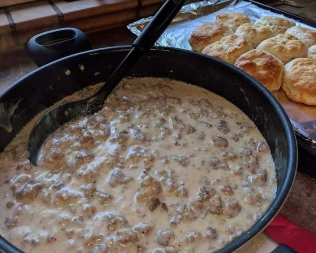 Pioneer Woman Sausage Gravy